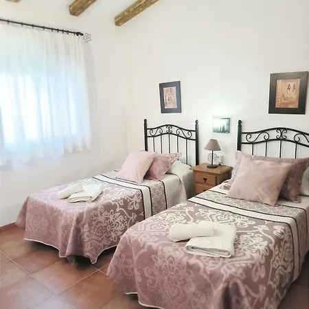 Cortijo Maria Gomez Villa *
