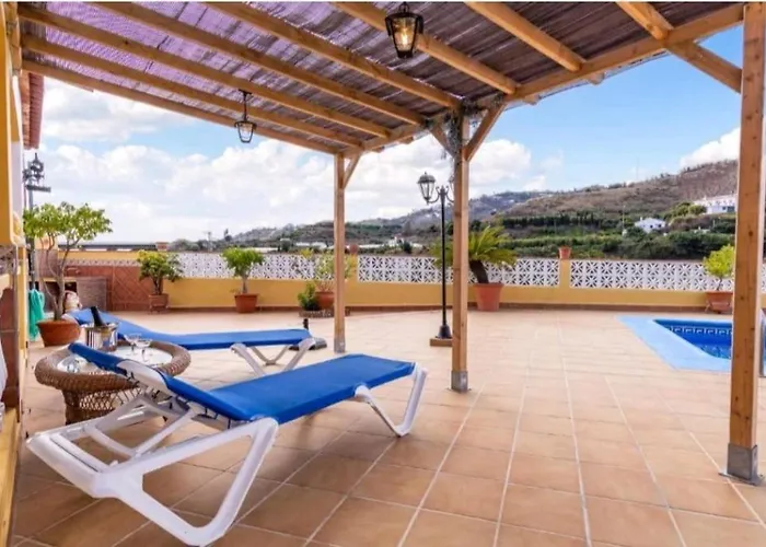 Maria Gomez Villa *
